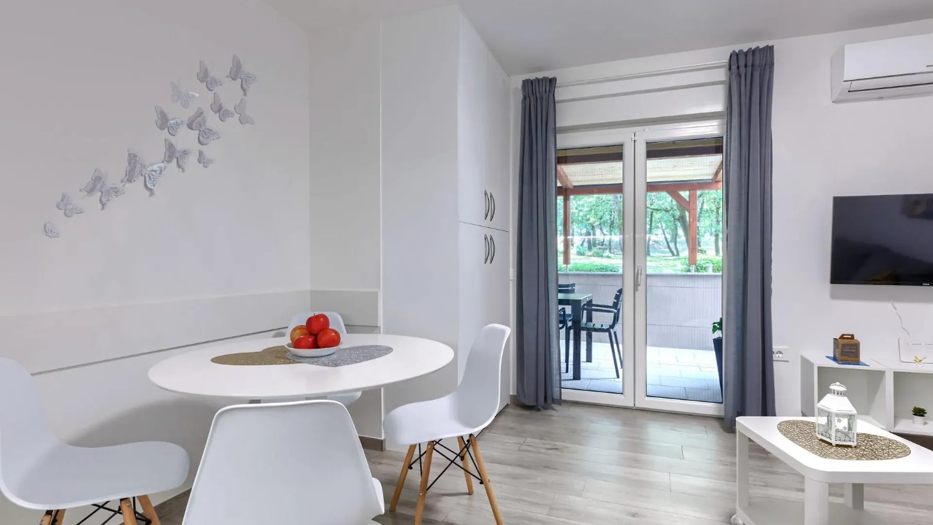 Apartment Nikola By Interhome Poreč