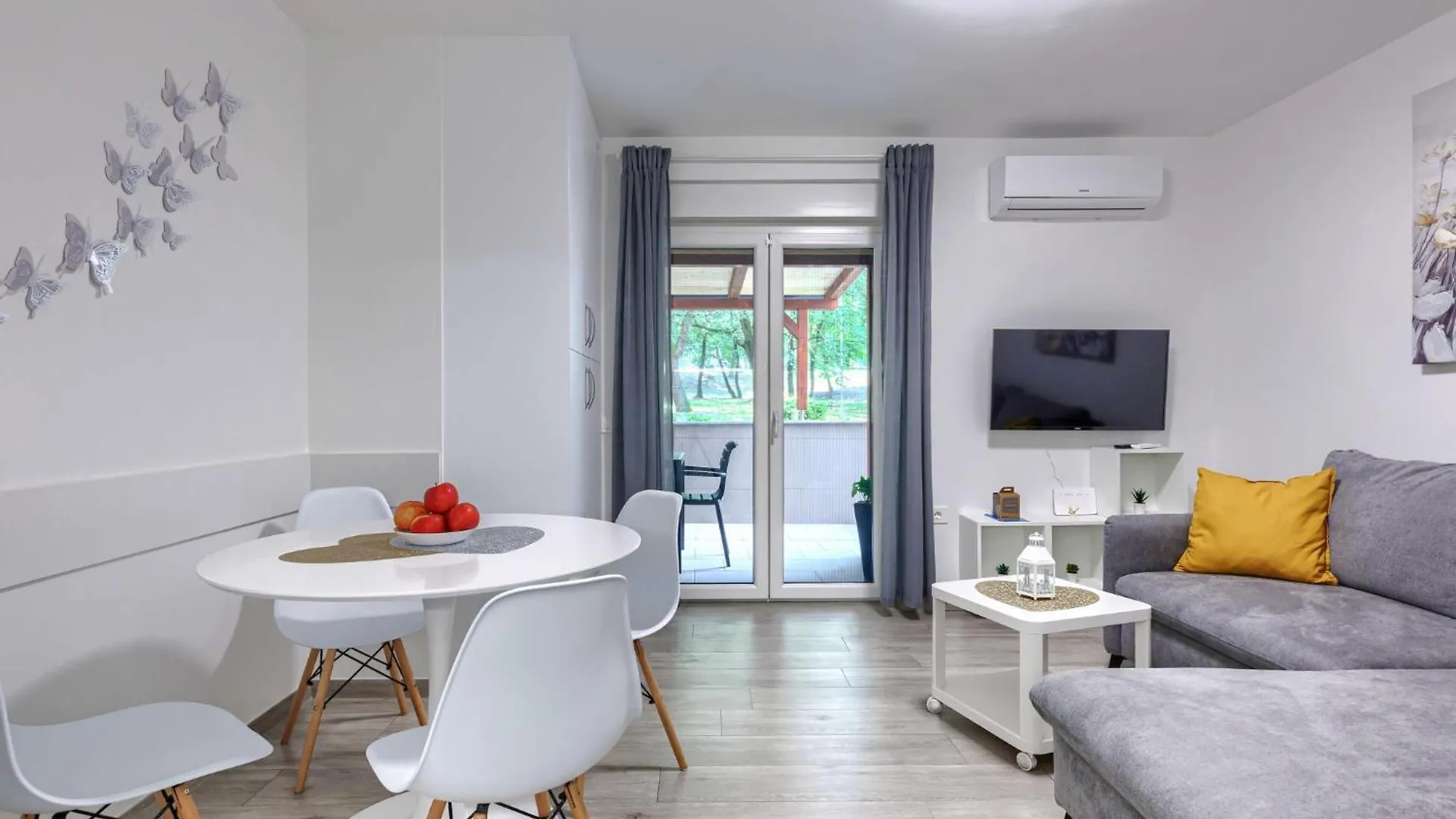 Apartment Nikola By Interhome Poreč