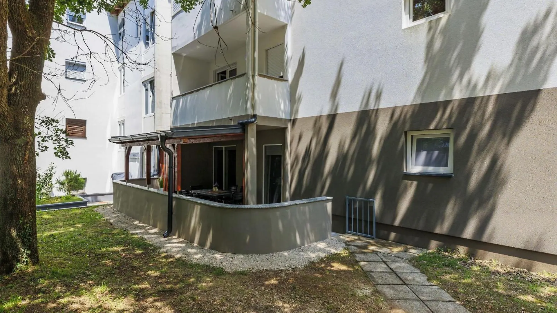 Apartment Nikola By Interhome Poreč